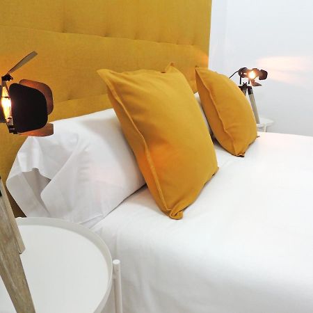 Casa Aurea-Apartamento Zona Antigua,Parking Y Wifi By Delabra Apartments اوفيدو المظهر الخارجي الصورة