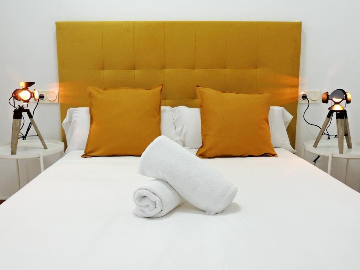 Casa Aurea-Apartamento Zona Antigua,Parking Y Wifi By Delabra Apartments اوفيدو المظهر الخارجي الصورة